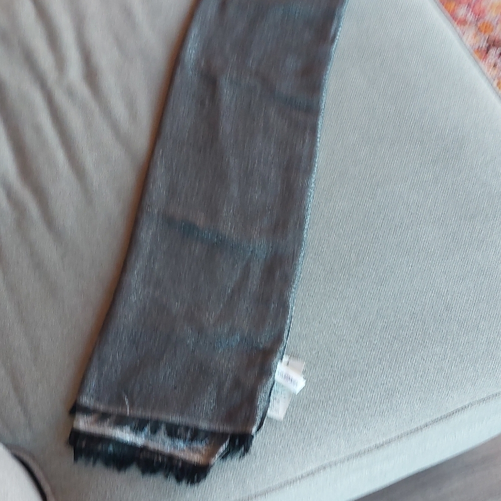 NWT Calvin Klein Metallic Scarf/ Wrap - Picture 2 of 5